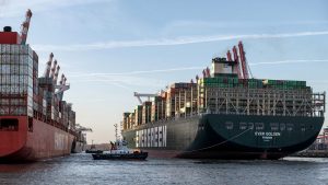 정부 서비스산업